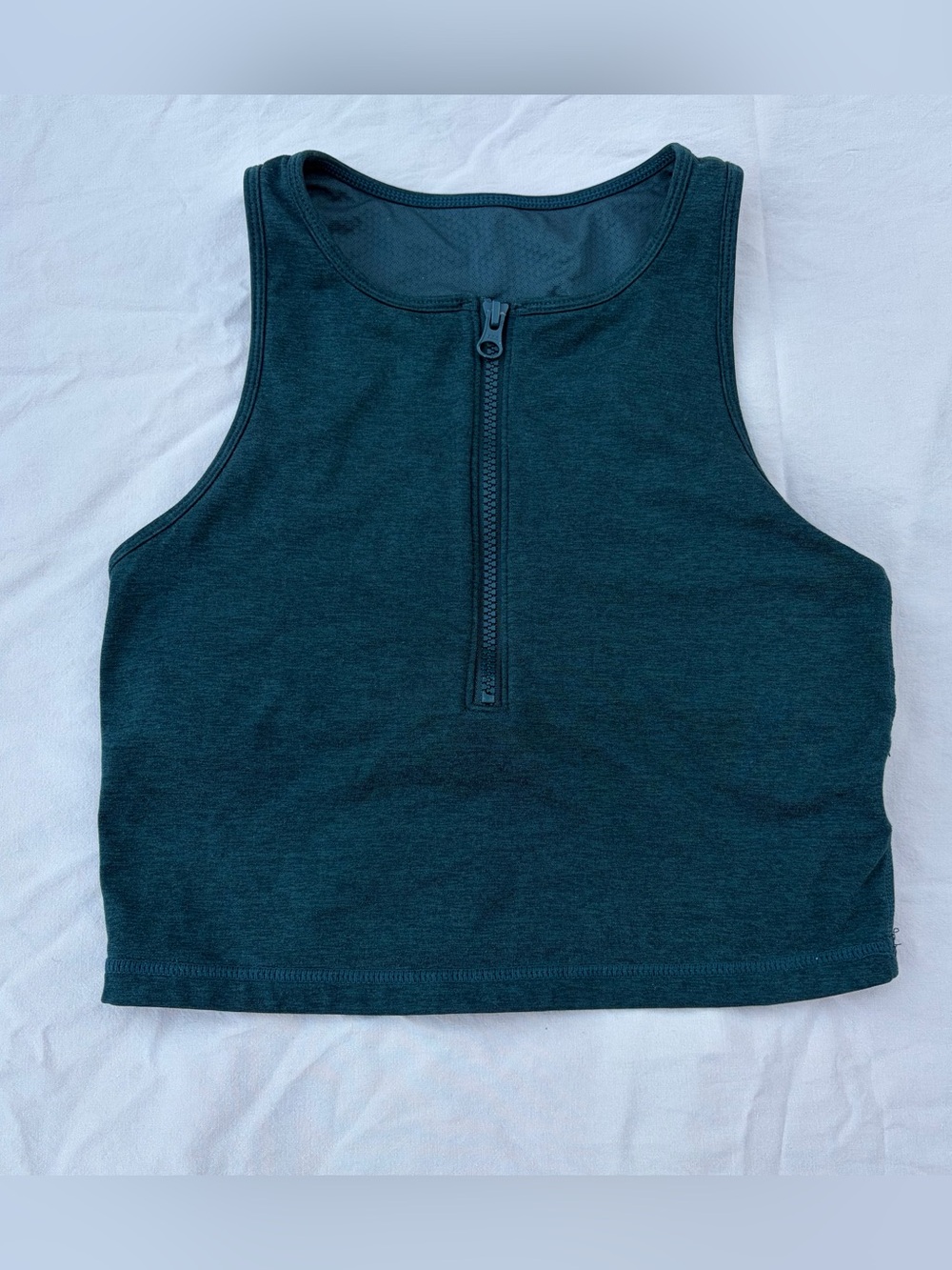 Vuori Half Zip Crop Tank, Activewear Athletic Workout